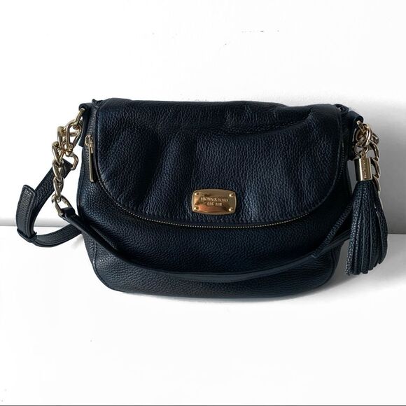 Michael Kors Medium Bedford Tassel Bag – Pebbled Leather - Picture 3 of 15